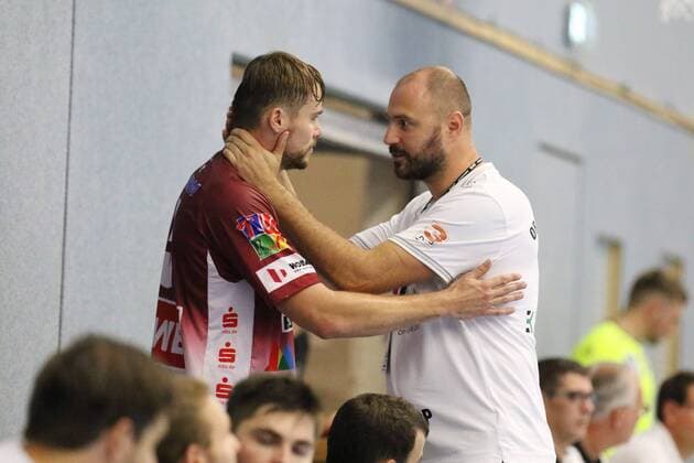 Tobias Frank Oranienburger HC 5 left and Christian Pahl coach Oranienburger HC GER, Handball, DHB Cup, 1 Round, Semifinal 1, HC Empor Rostock vs. Oranienburger HC, 17 08 2019 Minden Copyright: xEIBNER JanxStrohdiekx EP_JSK
