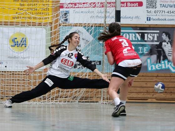 Skoda Cup in Allensbach SG H2 Ku Herrenberg TSG Eddersheim 21 19 SG Torhueterin Laura Wldenmaier against Hanna zer 3TSG Skoda Cup in Allensbach SG H2 Ku Herrenberg TSG Eddersheim Allensbach Copyright: xEIBNER PeterxPisax EP_EER