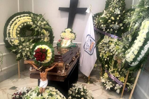 August 17, 2019 EUM20190817DEP09 JPG MEXICO CITY DeathDeath Jose Napoles August 17, 2019 The former Cuban Mexican boxer Jose Ãngel Mantequilla Napoles, deceased on Friday, was watched in the company of his family and friends at a funeral home located in the capital of the country Photo Agency EL UNIVERSALEELG Latin News August 17, 2019  - ZUMAu78_ 20190817_zaf_u78_015 Copyright: xElxUniversalx