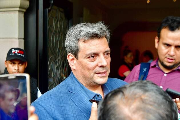 August 17, 2019 EUM20190817DEP13 JPG MEXICO CITY DeathDeath Jose Napoles August 17, 2019 Former Cuban-Mexican boxer Jose Ãngel Mantequilla Napoles, deceased on Friday, had an evening with his family and friends at a funeral home located in the capital of the country In the picture Mauricio Sulaiman, president of the World Boxing Council Photo Agency EL UNIVERSALHugo GarciaEELG Latin News August 17, 2019  - ZUMAu78_ 20190817_zaf_u78_019 Copyright: xElxUniversalx