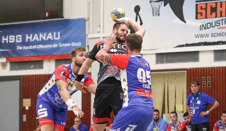 17 08 2019, xmgx, Handball DHB Cup, ThSV Eisenac HC Erlangen II v l Justin Mürköster Eisenach Nico Büdel Erlangen Alexander Saul Eisenach Hanau Hessen Germany DEU