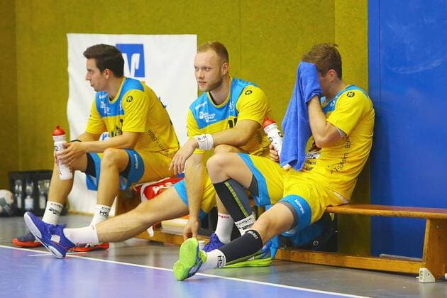 Disappointment after the final whistle with Tim Jud Konstanz , Felix Krüger Konstanz and Tom Wolf Konstanz, v l Handball DHB Cup 2019 20 EHV Aue HSG Konstanz 27 25 at 17 8 2019 EHV Aue HSG Konstanz