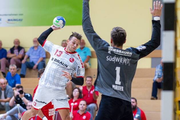 Rodgau, Germany 18 August 2019 DHB Cup 19 20 MT Melsungen vs SG BBM Bietigheim v li Yves Kunkel Melsungen , Goalkeeper Jonas Maier SG BBM Bietigheim Rodgau Germany