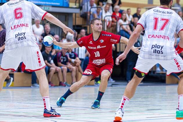 Rodgau, Germany 18 August 2019 DHB Cup 19 20 MT Melsungen vs SG BBM Bietigheim v li Finn Lemke Melsungen , Michael Kraus SG BBM Bietigheim , Felix Danner Melsungen Rodgau Germany