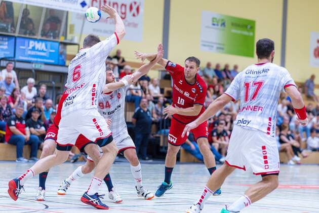 Rodgau, Germany 18 August 2019 DHB Cup 19 20 MT Melsungen vs SG BBM Bietigheim v li Finn Lemke Melsungen , Domagoj Pavlovic Melsungen , Michael Kraus SG BBM Bietigheim , Felix Danner Melsungen Rodgau Germany