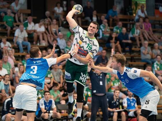 19 Ivan Sliskovic Frisch Auf Goeppingen against 3 Joshua Reuland TSV Bayer Dormagen and 8 Andre Meuser TSV Bayer Dormagen , Frisch Auf Goeppingen vs. TSV Bayer Dormagen, DHB Cup, Handball, Men, 18 08 2019 Frisch Auf Goeppingen vs. TSV Bayer Dormagen, DHB Cup, Handball, Men, 18 08 2019 Goeppingen Copyright: xEIBNER Michael_Schmidtx EP_MST