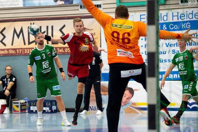 Spenge, Germany 18 08 2019 DHB Cup 1 Main Round 2019 2020 TuS N Lübbecke vs Foxes Berlin L R Jan Eric Speckmann Lübbecke , Dejan Milosavljev Berlin Spenge Nordrhein Westfalen Germany Aqua Magica