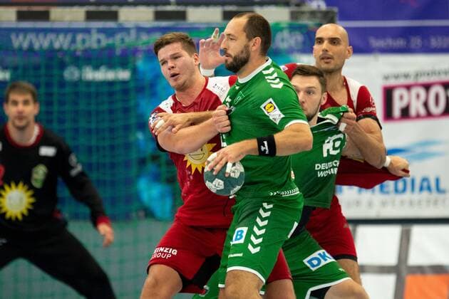 Spenge, Germany 18 08 2019 DHB Cup 1 Main Round 2019 2020 TuS N Lübbecke vs Füchse Berlin L R Moritz Schade Lübbecke , Michael Müller Berlin Spenge Nordrhein Westfalen Germany