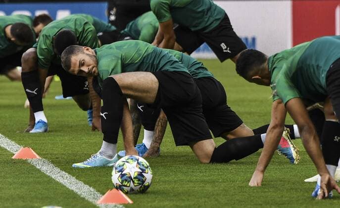 August 20, 2019, Athens, Greece: Krasnodar s players are seen during a training session at Karaiskaki stadium in Piraeus..Krasnodar will face Olympiakos in their UEFA Champions League Play-offs first leg match on 21 August 2019. Krasnodar training session in Athens, Greece - 20 Aug 2019 - ZUMAs197 20190820_zaa_s197_031 Copyright: xDimitrisxLampropoulosx