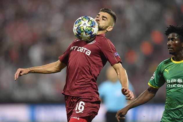 CLUJ-NAPOCA: CFR CLUJ - SK Slavia Praha, UEFA Champions League Mateo Susic of CFR Cluj in action against Ibrahim-Benjamin Traore of SK Slavia Praha during the UEFA Champions League Play-Offs match between CFR Cluj and SK Slavia Praha 20 08 2019, Cluj-Napoca, ROMANIA Credit: ALEX NICODIM IMAGO Copyright: xALEXxNICODIMx