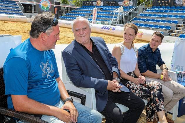 Christian Stephan PLAN B event company , Klaus Bouillon Saarlands Innen and Minister of Sport and Patron of the event , Fabienne Bretz DTB and Raphael Schäfer CDU Member of Parliament , Opening Press Conference ITF Beach Tennis Saarlouis 2019, Kleiner Markt in Saarlouis, 21 08 2019,