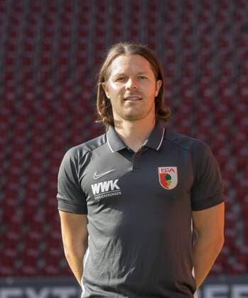 Michael Deiss Physiotherapist FC Augsburg 1907 1 BL, portrait date 2019 2020,