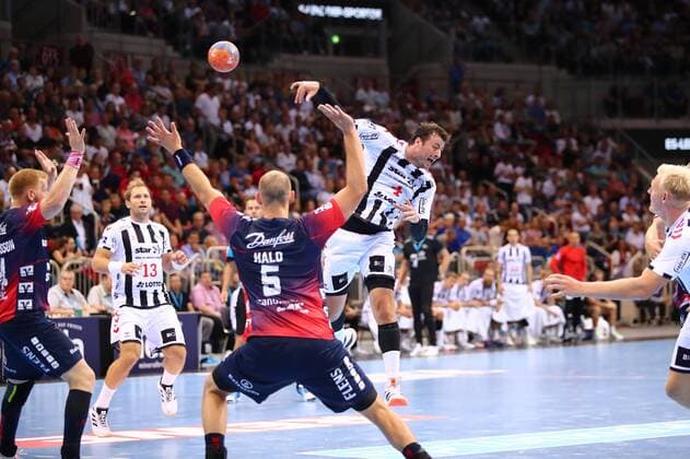 Goalscoring by Domagoj Duvnjak Kiel THW Kiel vs SG Flensburg Handewitt, Handball, Pixum Super Cup, 21 08 2019 THW Kiel vs SG Flensburg Handewitt, Handball, Pixum Super Cup, 21 08 2019 Duesseldorf Copyright: xEIBNER RenexWeissx EP_RWS