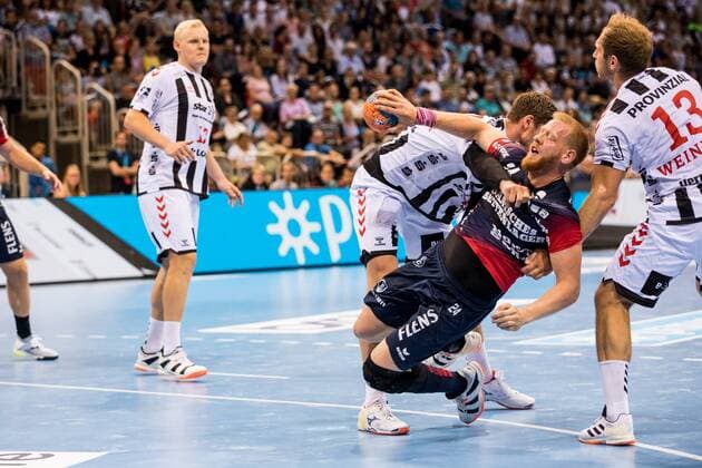 Pixum Super Cup 2019, SG Flensburg Handewitt THW Kiel, 21 08 2019 Hendrik Pekeler 61, THW Kiel , Jim Gottfridsson 24, SC Flensburg Handewitt , Steffen Weinhold 13, THW Kiel , Pixum Super Cup 2019, SG Flensburg Handewitt THW Kiel, ISS Dome, Duesseldorf Copyright: xBEAUTIFULxSPORTS Wunderlx