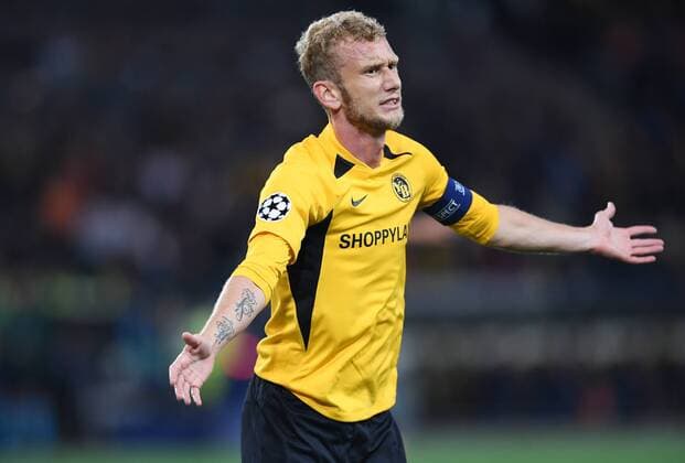 FOOTBALL CHAMPIONS LEAGUE SAISON 2019 2020 Play Off Hinspiel in Bern BSC Young Boys Bern Red Star Belgrade 21 08 2019 Fabian Lustenberger BSC Young Boys Bern thoughtful