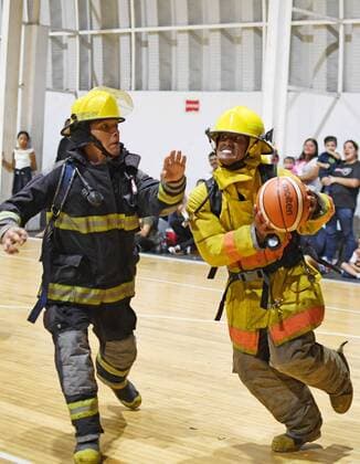 August 22, 2019 EUM20190822SOC04 JPG VERACRUZ, See FirefighterBomberos Basketball August 22, 2019 With suit and equipment well on, Firefighters of Veracruz faced their peers from Boca del Rio, in the auditorium Benito Juarez This is the second year that this basketball match is held, where athletes play with the 25 kilos weighed by the fire fighting equipment Photo Agency EL UNIVERSALEELG Latin News August 22, 2019  - ZUMAu78_ 20190822_zaf_u78_058 Copyright: xElxUniversalx