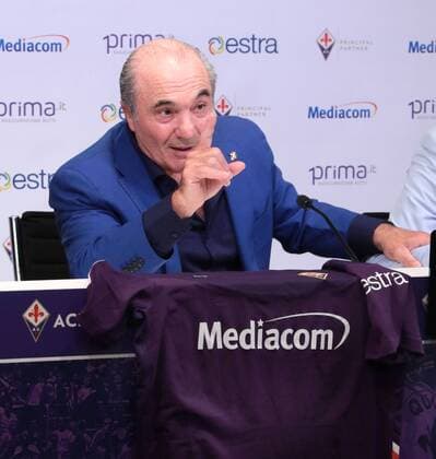 FLORENCE, FIORENTINA, ROCCO COMMISSO PRESENTS THE SHIRT WITH NEW SPONSORS. MEDIACOM, EXTRA AND FIRST. Photo Claudio Fusi (Claudio Fusi Fotogramma, - 2019-08-23) p.s. la foto e utilizzabile nel rispetto del contesto in cui e stata scattata, e senza intento diffamatorio del decoro delle persone rappresentate  Copyright: xClaudioxFusix xFOTOGRAMMAx