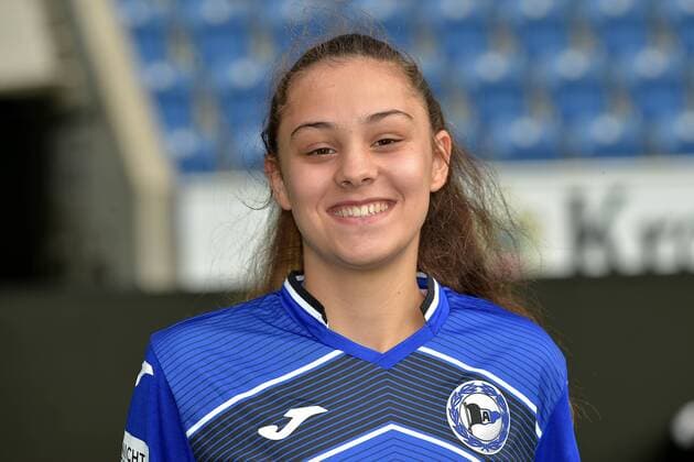 07 08 2019 pmk NB146871 soccer women 2 Bundesliga season 2019 2020 DSC Arminia Bielefeld women photo shooting Yaren KIRDAROGLU 14 Bielefeld