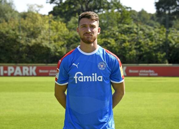 Salih Özcan Holstein Kiel 2 BL, portrait date 2019 2020, football, men, 24 08 19 Kiel NLZ Projendorf Kiel Germany