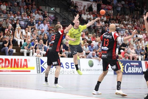 v l Valentin Spohn TuS N Luebbecke 23 , Steffen Kaufmann DJK Rimpar Woelfe 18 , Marko Bagaric TuS N Luebbecke 13 GER, Handball, 2 Bundesliga, TuS N Luebbecke against DJK Rimpar Woelfe, 24 08 2019 Luebbecke Copyright: xEIBNER JanxStrohdiekx EP_JSK