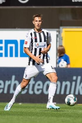 Paderborn, Germany 24 08 2019, 1 Bundesliga, 2 Matchday, SC Paderborn 07 SC Freiburg, Nico Schlotterbeck SCF in action Defodi 01061008543 Defodi-061 DFL REGULATIONS PROHIBIT ANY USE OF PHOTOGRAPHS AS IMAGE SEQUENCES AND OR QUASI-VIDEO.