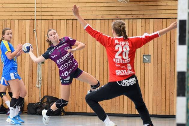 Bo van Wetering TusSies Metzingen 7 vs. Anja Kreitczick HC Leipzig 28 in goal DHB, Handbal, women, preparation , tournament , Lotto Cup, Ludwigsburg, 24 08 2019, photo TBaur Eibner 28 International womens handball tournament Lotto Cup Ludwigsburg Copyright: xEIBNER TobiasxBaurx EP_TBR