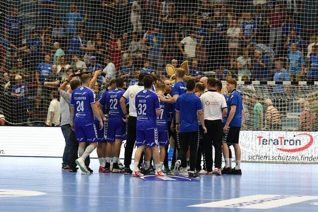 Final round after the victory of VfL Gummersbach, VfL Gummersbach TuSEM Essen, Handball, Men, 2 League, Liqui Moly Handball Bundesliga, 1 Matchday, 28 08 2019, VfL Gummersbach TuSEM Essen, , Handball, Liqui Moly 2 Handball Bundesliga, Men, Soielzeit 2019 20 Gummersbach Copyright: xEIBNER JuergenxAugstx EP_JOGI