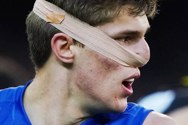Bilder des Jahres 2019, Sport 08 August AFL TIGERS LIONS, Mitchell Hinge of the Lions looks upfield during the Round 25 AFL match between the Richmond Tigers and the Brisbane Lions at the MCG in Melbourne, Sunday, August 25, 2019. ( NO ARCHIVING, EDITORIAL USE ONLY, NO USE IN BOOKS WITHOUT CONSENT MELBOURNE VIC AUSTRALIA  Copyright: xMICHAELxDODGEx 20190825001414829205