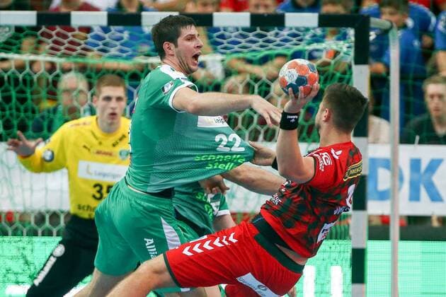 DHfK Fuechse Berlin Handball Leipzig, 25 08 2019, Arena Leipzig, Handball, 1 Bundesliga, 1 Matchday , SC DHfK Füchse Berlin , Im Bild v l Marko Mamic 22, Leipzig and Fabian Wiede 3, Füchse Berlin ,