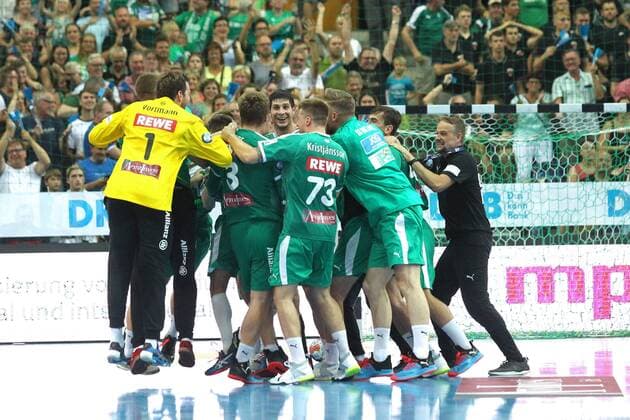 SC DHfK Leipzig vs Fuechse Berlin, Liqui Moly HBL, 25 08 19 Handball, 1 Bundesliga, Season 2019 2020, 1 Matchday SC DHfK Leipzig vs Fuechse Berlin on 25 08 19 in the Arena Leipzig Im Bild DHfK, Sieg, Jubel, Team, Team, Kreis Copyright: xBEAUTIFULxSPORTS JanxKaeferx