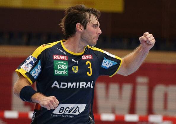 Handball, 1 Bundesliga The Owls Ludwigshafen Rhine Neckar Lions, 1 matchday on 25 08 2019, season 2019 20, ZmdZ, Uwe Gensheimer 3, Rhine Neckar Lions cheering, The Owls Ludwigshafen Rhine Neckar Lions