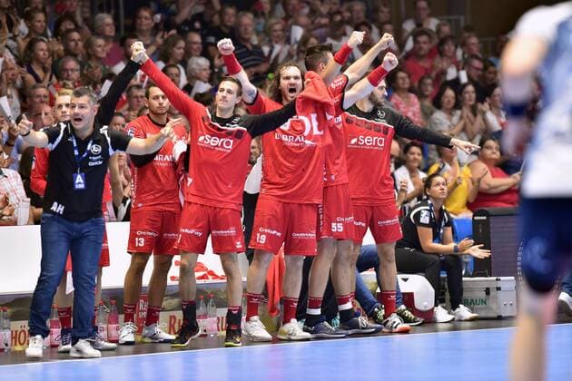 Jubilation at the MT Timm Schneider MT Melsungen M , Arjan Haenen Co Trainer MT Melsungen L , GER, MT Melsungen SG Flensburg Handewitt, Handball, 1 Bundesliga Men, 25 08 2019, GER, MT Melsungen SG Flensburg Handewitt, Handball, 1 Liga Men, 25 08 2019 Kassel Copyright: xEIBNER RolandxSippelx EP_RSL