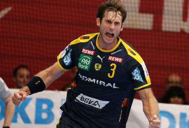 Handball, 1 Bundesliga Die Eulen Ludwigshafen Rhein Neckar Löwen, 1 matchday on 25 08 2019, season 2019 20, ZmdZ, 5 5 equalization by Uwe Gensheimer 3, Rhein Neckar Löwen , goal celebration, Die Eulen Ludwigshafen Rhein Neckar Löwen
