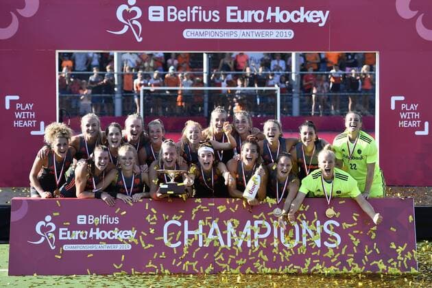 Bilder des Jahres 2019, Sport 08 August Dutch players, new European champions celebrate after winning 0-2 a hockey game between Germany and The Netherlands, the fianl game of EuroHockey European Championships, Sunday 25 August 2019 in Wilrijk, Antwerp. DIRKxWAEM  x05649279x