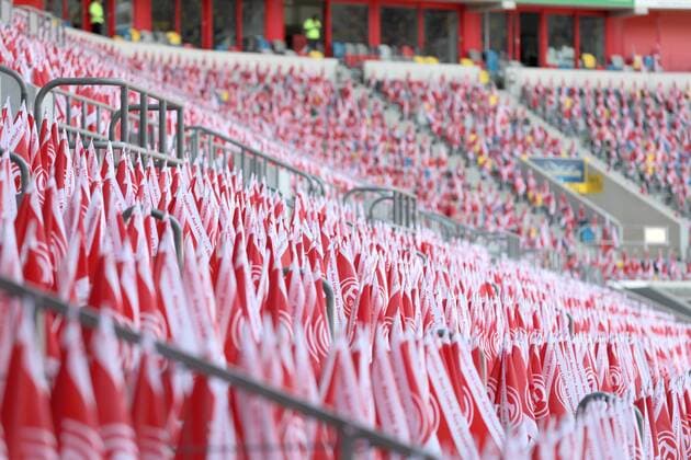 24 08 2019, Soccer, Season 2019 2020, Bundesliga, 2 Matchday Fortuna Düsseldorf 95 Bayer 04 Leverkusen Fans of Fortuna Düsseldorf represent flags in stadium DFL REGULATIONS PROHIBIT ANY USE OF PHOTOGRAPHS AS IMAGE SEQUENCES AND OR ORQUASI VIDEO Düsseldorf MERKUR Spiel Arena NRW Deutschland xRHR FOTO DEx