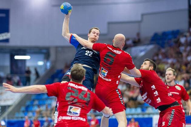 Bietigheim, Germany 25 August 2019 2 BL 19 20 SG BBM Bietigheim vs ASV Hamm Westfalen v left in duel Jonas Link SG BBM Bietigheim , Markus Fuchs Hamm , Jan Brosch Hamm Bietigheim Egetrans Arena Baden Württemberg Germany