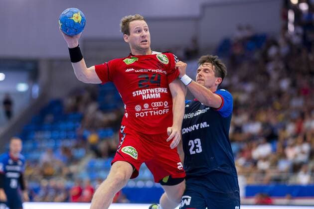 Bietigheim, Germany 25 August 2019 2 BL 19 20 SG BBM Bietigheim vs ASV Hamm Westfalen v left Merten Krings Hamm , Jan Asmuth SG BBM Bietigheim Bietigheim Egetrans Arena Baden Württemberg Germany