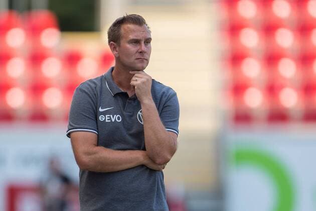 Kickers Offenbach SV Elversberg, Regionalliga coach Daniel Steuernagel OFC , thoughtful, dissatisfied, portrait , Offenbach Hessen Germany Sparda Bank Hessen Stadium