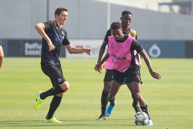 Club s Hans Vanaken and Club s Emmanuel Bonaventure Dennis fight for the ball during a training session of Belgian soccer team Club Brugge, Tuesday 27 August 2019 in Brugge, in preparation of Tomorrow s return match against Austrian club LASK Linz in the play-offs of the UEFA Champions League. BRUNOxFAHY  x05649918x
