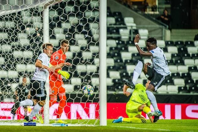 190828 Babajide David Akintola of Rosenborg scores the 1 0 goal during the Champions League play off match between Rosenborg and Dinamo Zagreb on August 28, 2019 in Trondheim Photo Marius Simensen BILDBYRAN Cop 238 bbeng champions league play off dinamo zagreb football fotball fotboll rosenborg,  Copyright: MARIUSxSIMENSEN BB190828BB107
