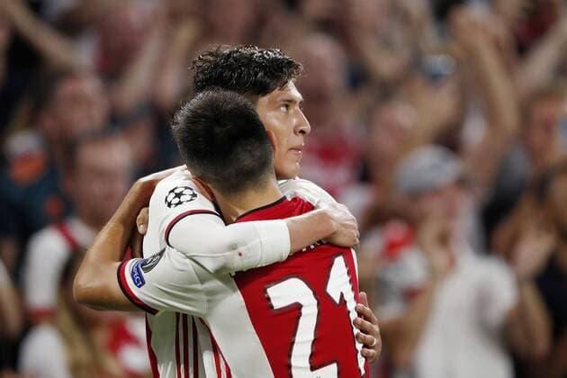 (L-R) Edson Alvarez of Ajax, Lisandro Martinez of Ajax during the UEFA Champions League play off qualifying second leg match between Ajax Amsterdam and APOEL FC at the Johan Cruijff Arena on August 28, 2019 in Amsterdam, The Netherlands UEFA Champions League 2019 2020 xVIxVIxImagesx xMauricexvanxSteenxIVx 201351404