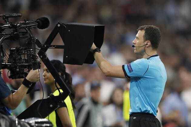 referee Felix Zwayer checking the video assistant referee (VAR) during the UEFA Champions League play off qualifying second leg match between Ajax Amsterdam and APOEL FC at the Johan Cruijff Arena on August 28, 2019 in Amsterdam, The Netherlands UEFA Champions League 2019 2020 xVIxVIxImagesx xMauricexvanxSteenxIVx 201351966