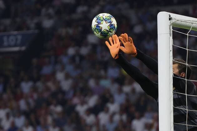 August 28, 2019: AMSTERDAM, NETHERLANDS - AUGUST 28, 2019: Vid Belec (Apoel FC) controls the ball during the second leg of the 2019 20 UEFA Champions League Final Final Qualifying Round fixture between AFC Ajax (Netherlands) and Apoel FC (Cyprus) at Johan Cruijff ArenA. UEFA Champions League Qualyfications: Ajax Amsterdam vs APOEL FC - ZUMAm251 20190828_zsp_m251_036 Copyright: xFedericoxGuerraxMaranesix