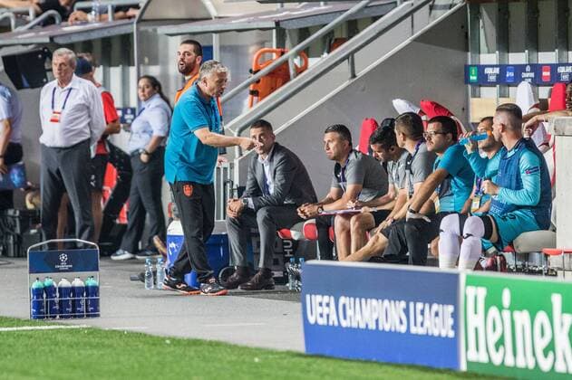 PRAGA 28.08.2019 DRUGI MECZ IV RUNDA ELIMINACYJNA LIGA MISTRZOW SEZON 2019 20: SK SLAVIA PRAGA - CFR CLUJ - UEFA CHAMPIONS LEAGUE FOURTH QUALIFYING ROUND SECOND MATCH: FK SLAVIA PRAHA - CFR CLUJ MATCH IN: PRAHA DAN PETRESCU FOT. MICHAL CHWIEDUK FOKUSMEDIA.COM.PL NEWSPIX.PL --- Newspix.pl  190828CHW019