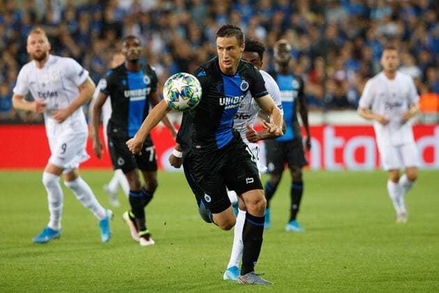 LASK s Samuel Tetteh and Club s Matej Mitrovic fight for the ball during a game between Belgian soccer team Club Brugge and Austrian club LASK Linz, Wednesday 28 August 2019 in Brugge, the return match in the play-offs of the UEFA Champions League, after a 0-1 victory of Club in the first leg. KURTxDESPLENTER  x05650878x