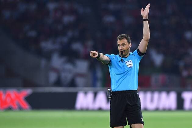 Football Champions League Playoff Round Ajax Amsterdam Apoel Nikosia on 28 08 2019 in the Johann Cruyff ArenA in Amsterdam FIFA referee Felix Zwayer Berlin DFL Regulations prohibit any use of photographs as image sequences and or quasi video xRx
