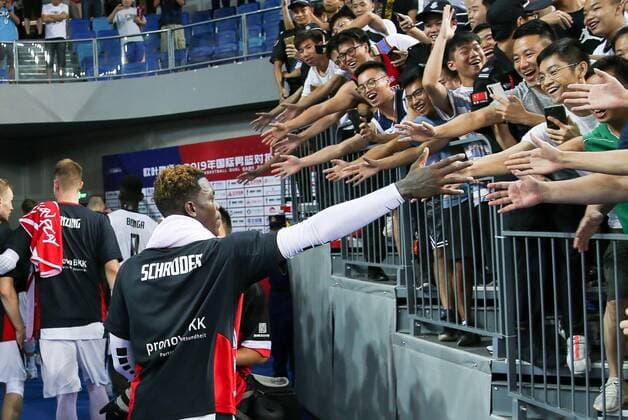 Dennis Schroeder 17 Germany slaps the fans off, Germany vs Australia, Basketball, Test match, FIBA World Cup 2019, 28 08 2019 Jiangmen China China Copyright: xkolbert-press MatthiasxStickelx