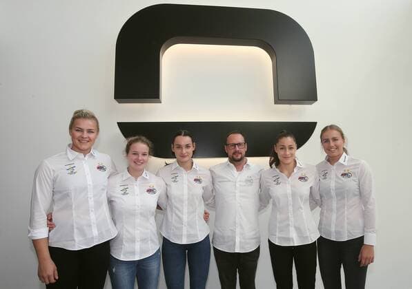 BAU 29 08 2019 Bietigheim Handball SG BBM Bietigheim Press conference, newcomers, v l Maren Nyland Aardahl, Amelie Berger, Leonie Pantorra, Coach Martin Albertsen, Daphne Gautschi, Ann Kynast
