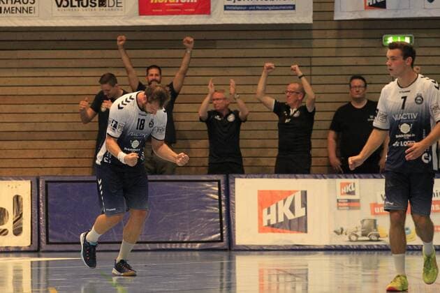 2 Bundesliga Handball VfL Luebeck Schwartau VfL Gummersbach 30 08 2019, Hansehalle Luebeck, GER, VfL Luebeck Schwartau VfL Gummersbach in picture picture shows Martin Waschul VfL Luebeck Schwartau cheers VfL Luebeck Schwartau nordphotox xTauchnitz nph00059