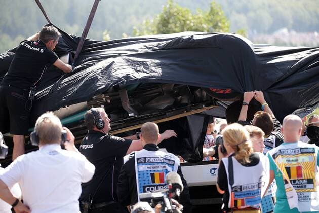 FORMULA 1 2019 JOHNNIE WALKER BELGIAN GRAND PRIX, 29 08 01 09 2019 31 08 2019, Circuit de Spa Francorchamps, Spa Franchorchamps, FORMULA 1 2019 JOHNNIE WALKER BELGIAN GRAND PRIX, 29 08 01 09 2019 , pictured The damaged car of Lewis Hamilton GB 44 , Mercedes AMG Petronas Motorsport is brought back to the paddock nordphotoxBratic nph00250
